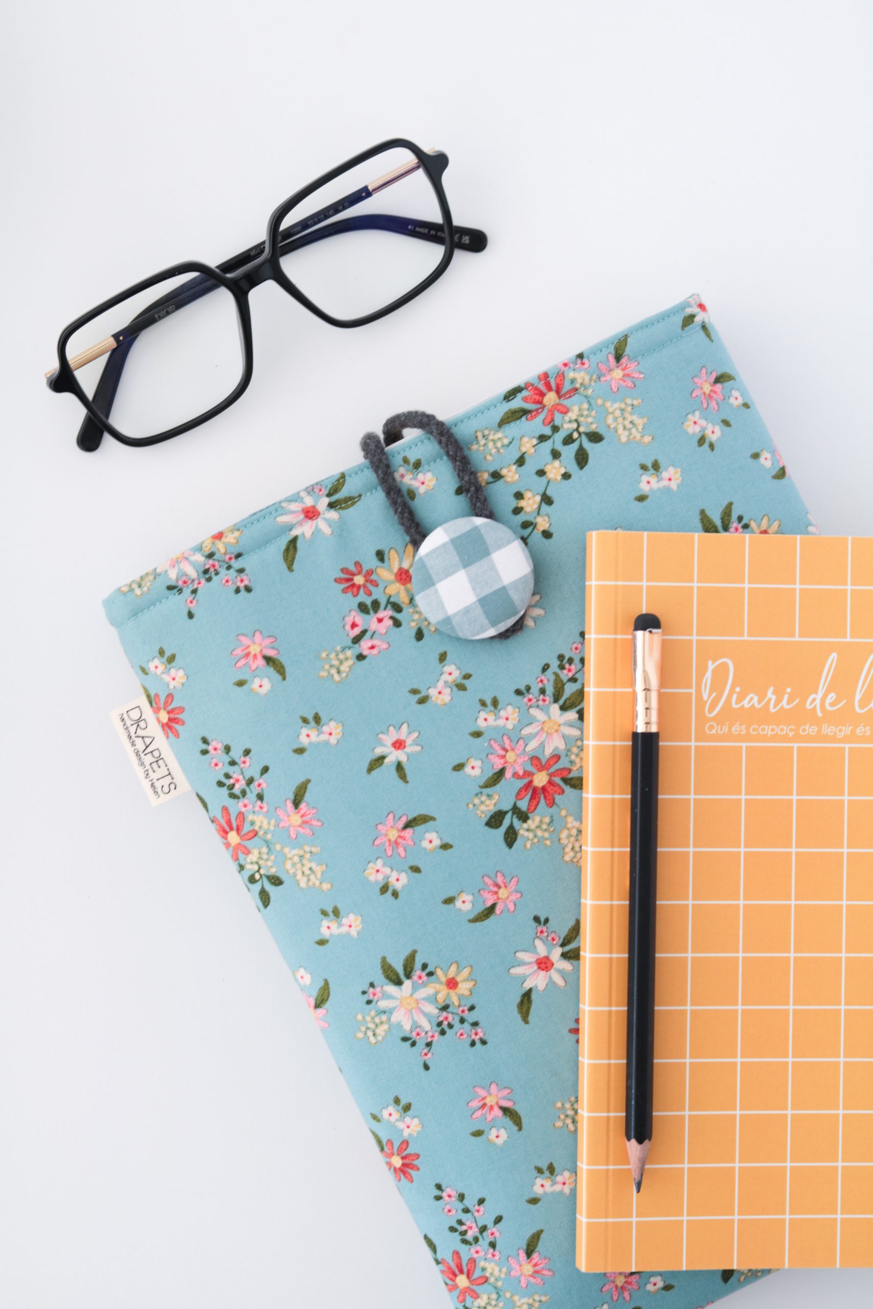 7DC8D0A9-D3B4-46AA-B81C-72754BFF4C24